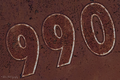 Nine Hundred And Ninety Cracks